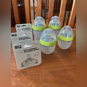 Comotomo Green Baby Bottles Set